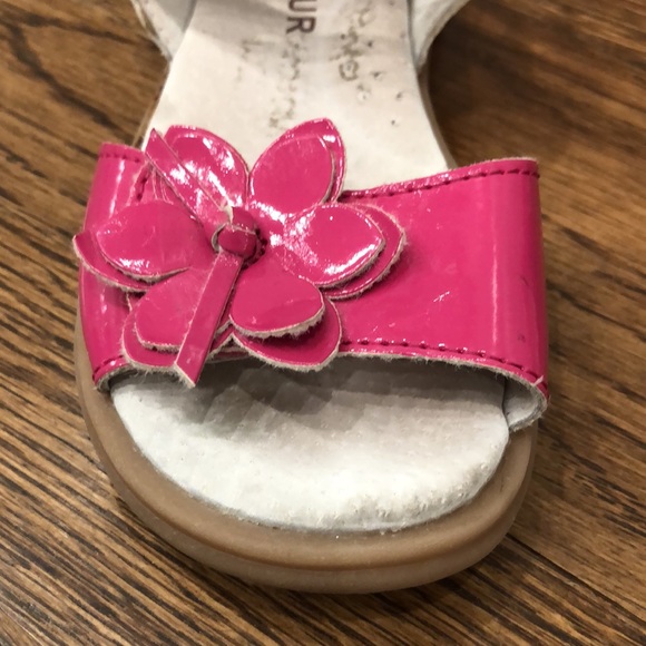 Size 10 L’Amour Sandals - Picture 2 of 10